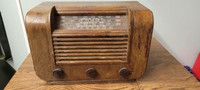 Antique RCA radio