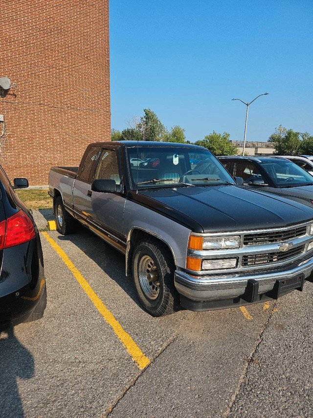 1994 Chevrolet Silverado 2500 5.8L V8 in Cars & Trucks in Kingston