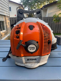 Stihl BR600 backpack leaf blower