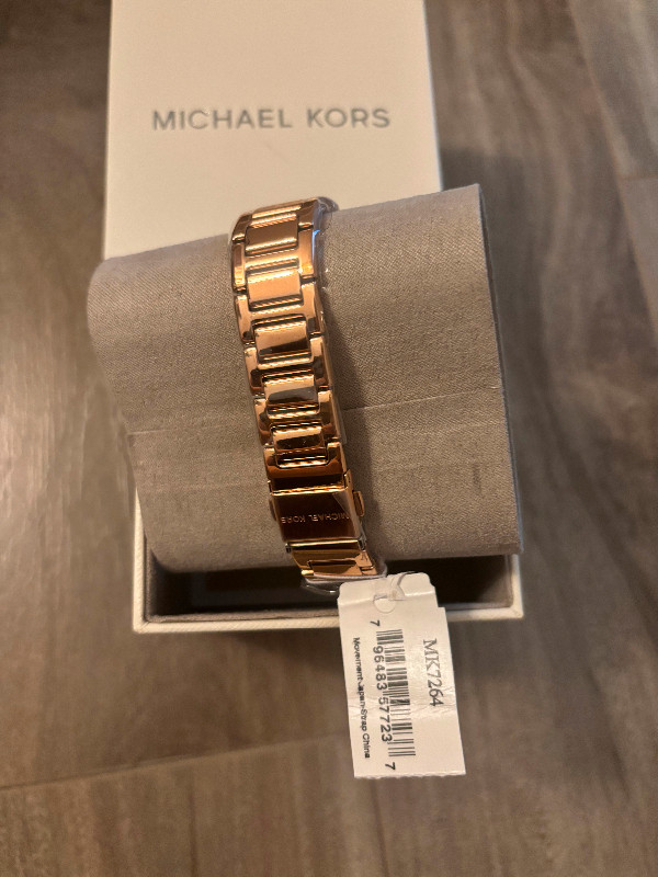 Michael Kors Watch - Brand New in Box in Jewellery & Watches in City of Toronto - Image 4
