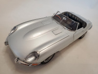 1:18 Autoart Signature Jaguar E-Type Roadster Series 1 Silver