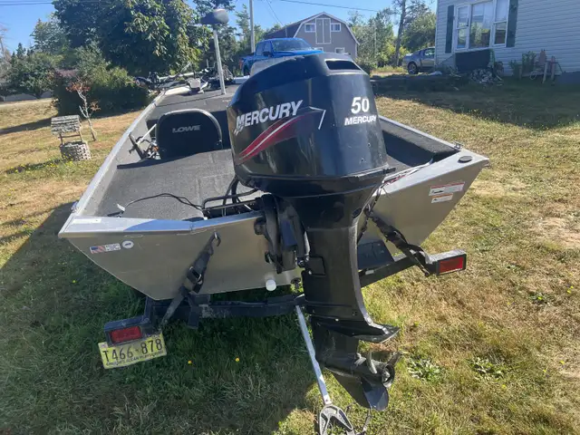 2012 Lowe Skorpion bass boat in Powerboats & Motorboats in Yarmouth - Image 7