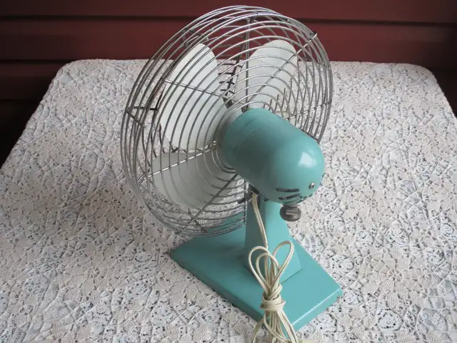 Vintage Superior Electric Aqua Blue 12" Fan Mid Century Modern in Indoor Lighting & Fans in New Glasgow - Image 3