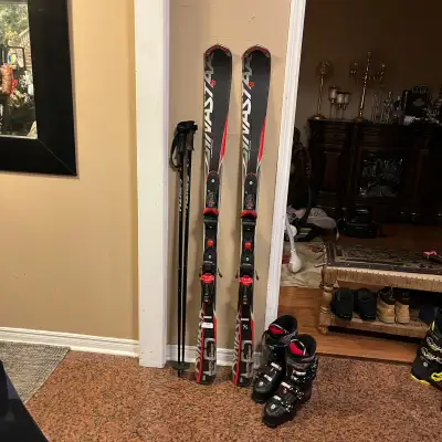 148 Dynostar carbon ski with boots High quality boots Boots I have size 23.5,24.5,25.5,26.5,27.5.28....