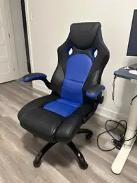  Staples chair