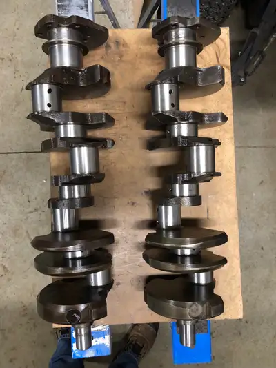 Final drop in price then they get scrapped . They are in great shape. Small block Chevrolet cranksha...
