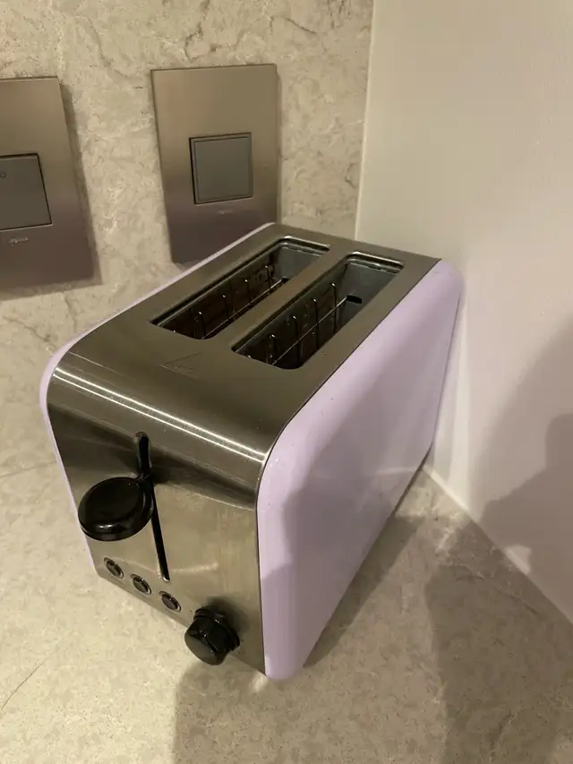 Kate Spade Toaster in Toasters & Toaster Ovens in Vancouver - Image 4