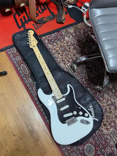 2022 Fender Player Stratocaster (may be open to trades), View more