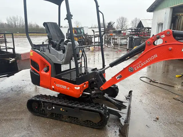 Kubota Excavator, 2 Tons, for Rent