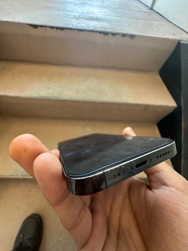 IPhone 14 Pro (quick sale price) in Cell Phones in Prince George - Image 2