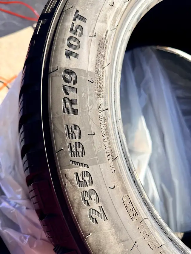 235 55 R19 Kumho WintercraftSUV WS31 Ice tires -  snow rated in Tires & Rims in Oshawa / Durham Region - Image 3