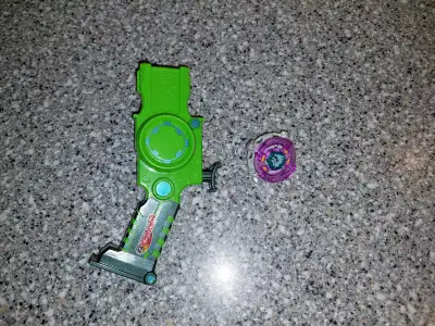 Beyblade Metal Masters - Wind & Shoot Launcher (2010), View more