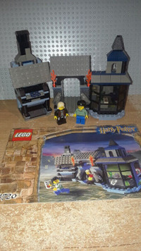 Lego HARRY POTTER 4720 knockturn alley  RARE