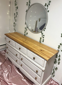 Dresser and nightstands en bois massif