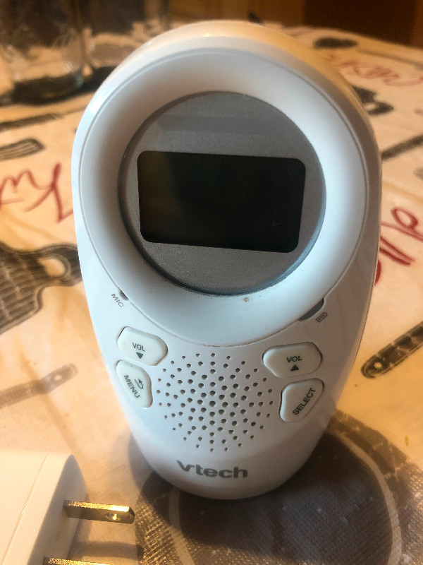 Baby Monitor:  MINT! in Gates, Monitors & Safety in Mississauga / Peel Region - Image 2