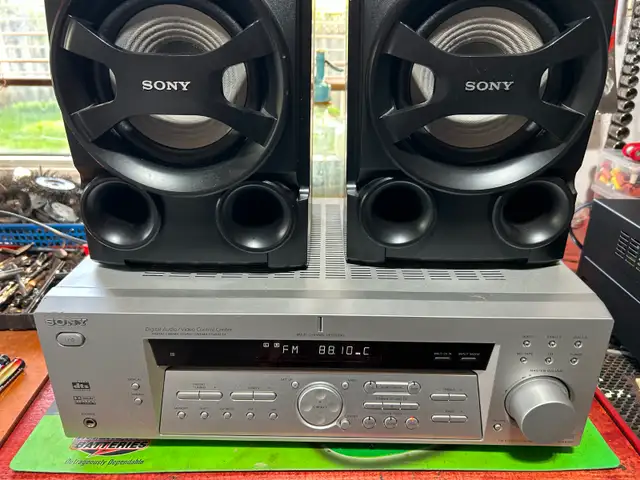 Sony STR-K840P home theater audio stereo receiver with speakers in Stereo Systems & Home Theatre in Mississauga / Peel Region - Image 6