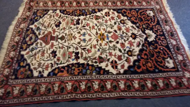 VERY FINE PERSIAN RUG in Rugs, Carpets & Runners in Markham / York Region - Image 8