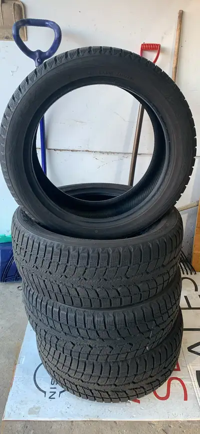 Toyo Observe 235 50 19 Plenty of tread left 70% or more DOT 1421 (2021) $600 OBO