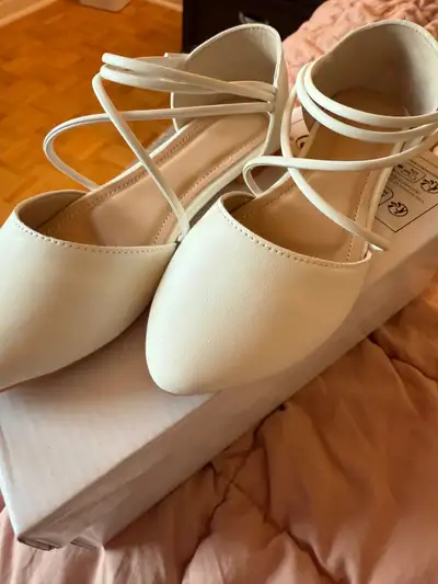 Dress shoes for girls communion. Doesn’t fit and I missed the return window. Brand new never worn. S...
