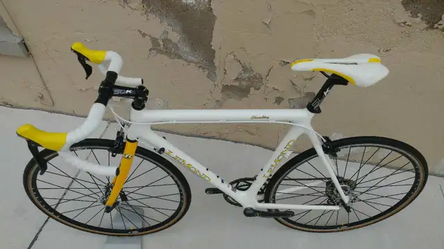 Lemond Chambery 56cm Ultegra 11 TDF in Road in Kitchener / Waterloo - Image 6