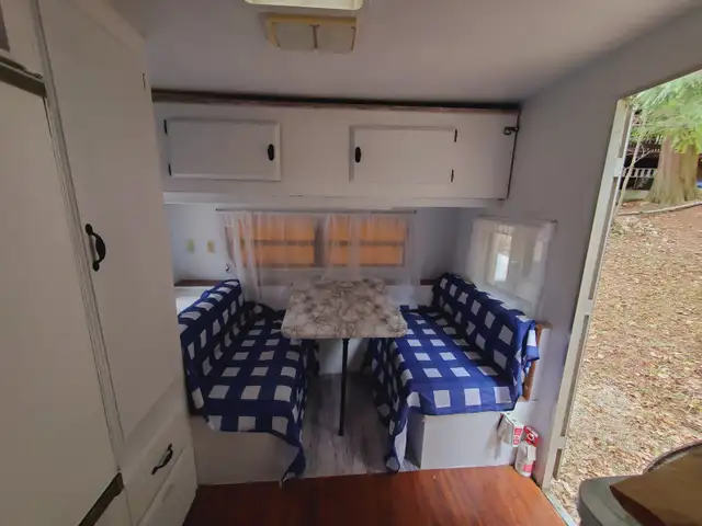 1989 LYNX RV/camper for sale AS IS. Non - Registrable in RVs & Motorhomes in Nelson - Image 5