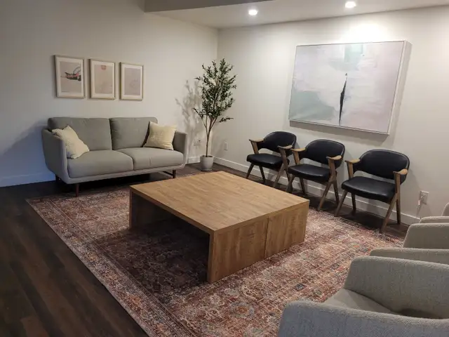 Therapy Coworking Space in Commercial & Office Space for Rent in Oakville / Halton Region - Image 2