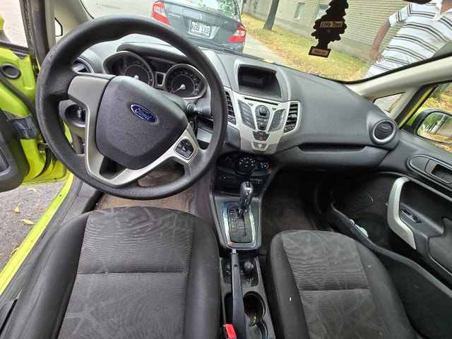 Belle Ford fiesta 2012 auto 225k auto tt électrique mec A1 — photo 5