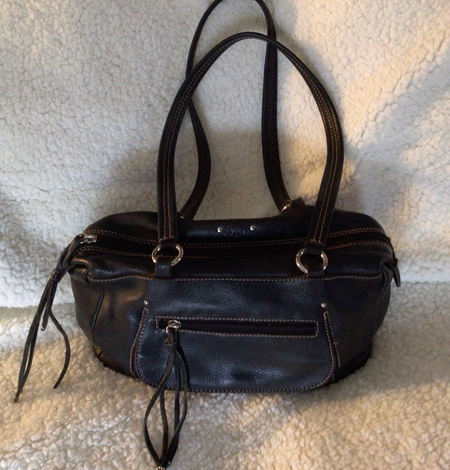 EUC Dark Brown Leather Stone Mountain Handbag  in Women's - Bags & Wallets in Norfolk County - Image 2