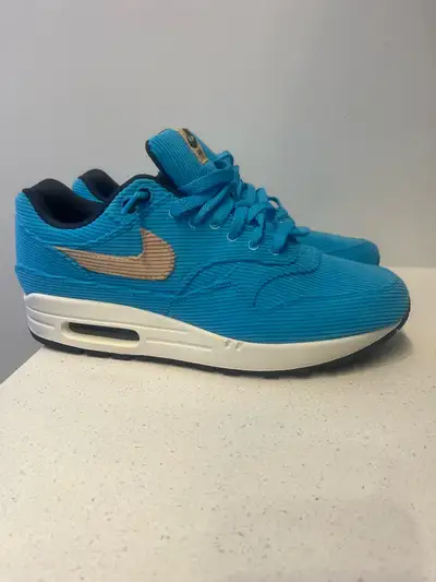 Nike Shoes  (NEW), View more