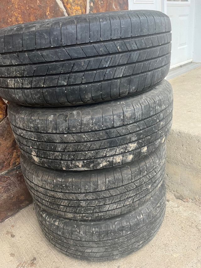 Michelin 215/65/r16 on steel rims in Tires & Rims in Lethbridge - Image 3