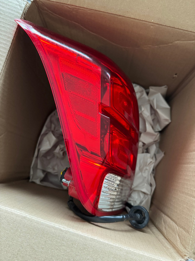 Chevy Trax Tail lamp 2015-2022 (driver side) in Auto Body Parts in Winnipeg - Image 3