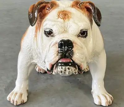 Life sized hand crafted, hand painted English Bulldog. Vintage bulldog, made in the USA. No longer a...