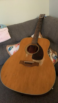 1969 Yamaha fg180 acoustic guitar