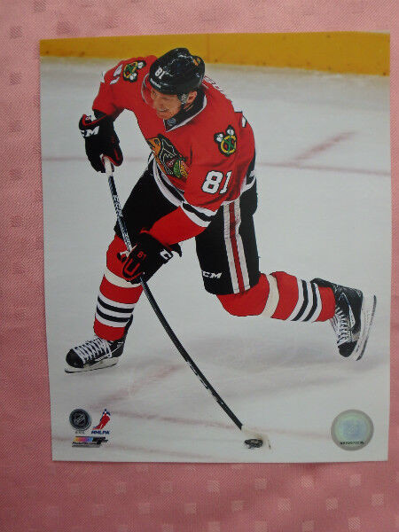 Marian Hossa Chicago Blackhawks 8" x 10" Unsigned Photo in Arts & Collectibles in Dartmouth