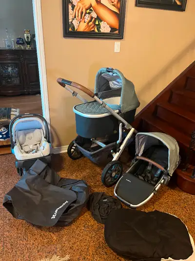 2019 Uppababy Vista stroller with bassinet (car seat), View more