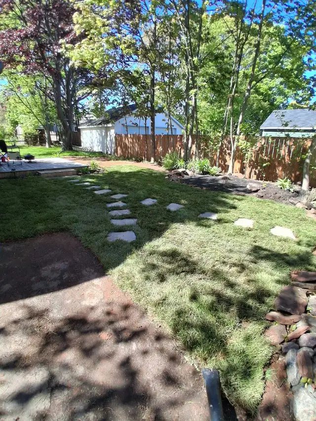landscaping services494049036191682563
