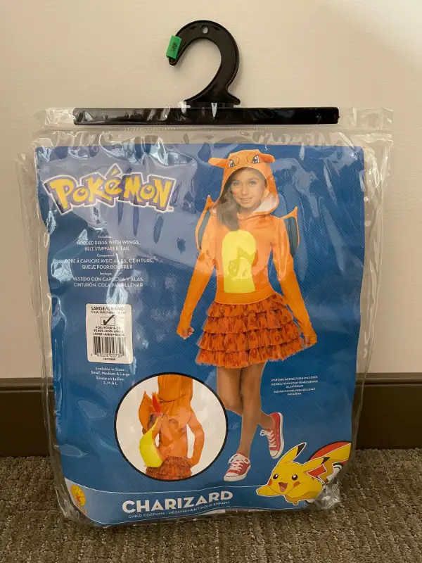 Girls Halloween Pokemon Charizard Costume Size Large 12-14 in Costumes in Medicine Hat - Image 2