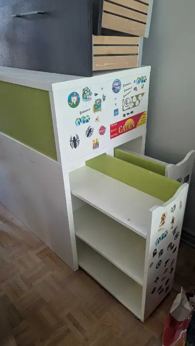 Têtes de lits d'enfants IKEA avec rangement latéral roulant, View more