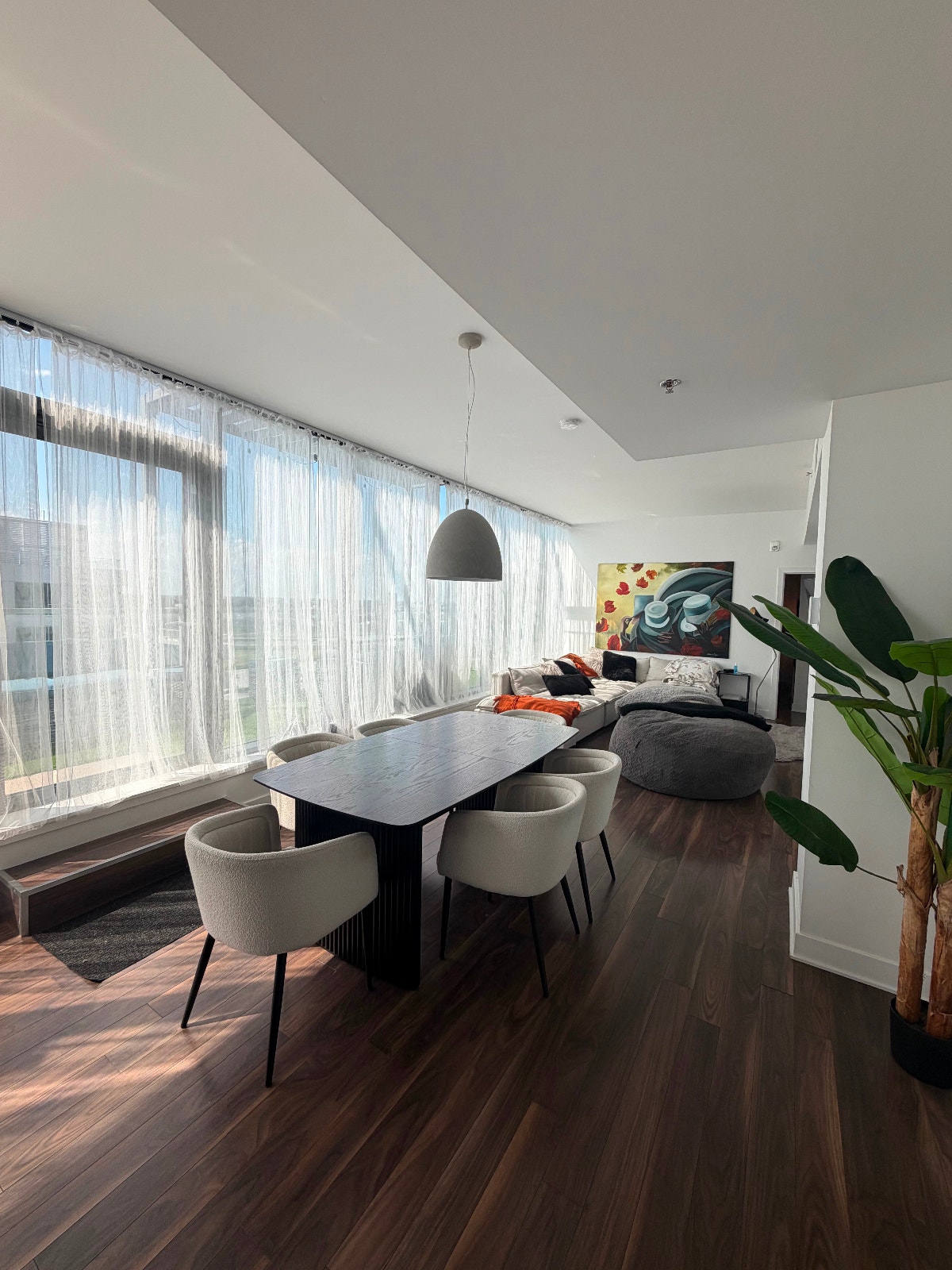 3 Beds 2 Baths (Penthouse / 5 1/2 Apartment) — photo 2