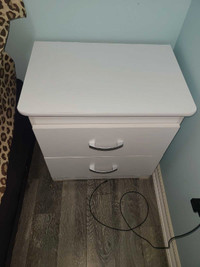 Bed side table / Night stand