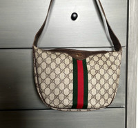 Authentic-  Gucci, Sherry Line, Demi Lune shoulder bag  