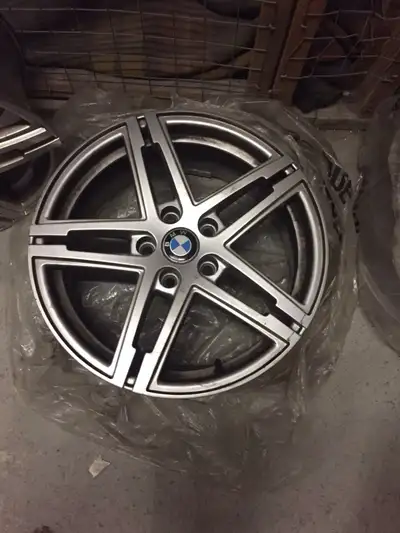 17x7jj ET-40 PCD: 5x114,2. DIA: 56;1 in perfect condition