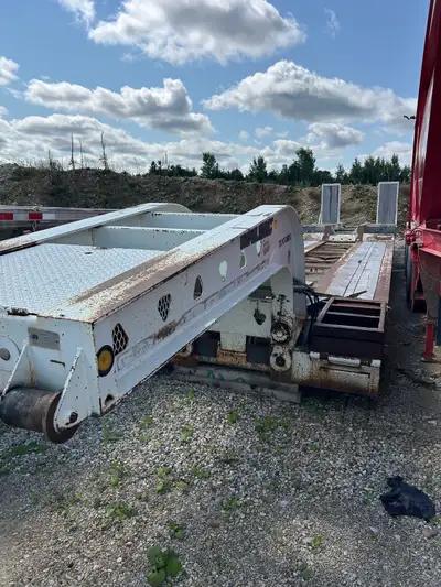 1995 trail King RGN tri axle double drop. I brought this trailer up out of New Mexico last year. It...