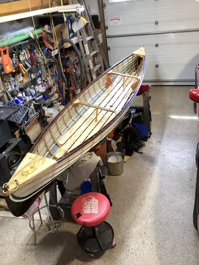 light weight 40 lbs. Graphite impregnated epoxy on the bottom. Awesome single or 2 light persons. Pa...