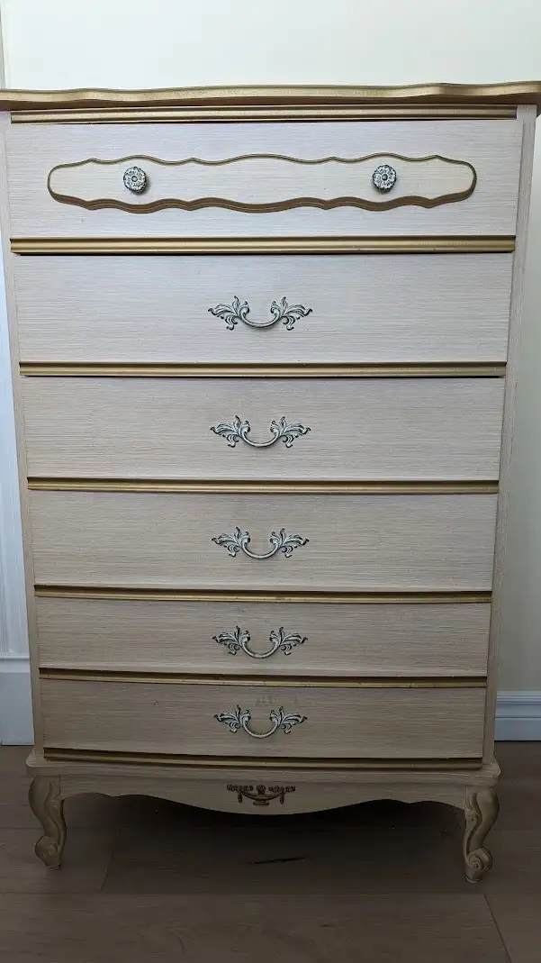Set de chambre pour jeune fille in Beds & Mattresses in Laurentides - Image 3