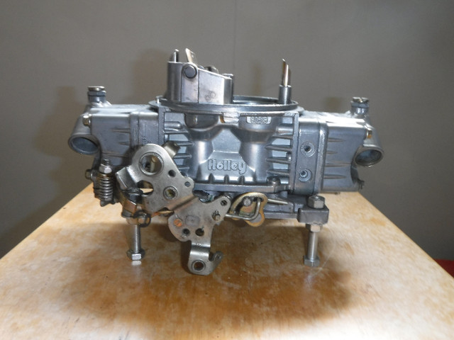 Holley Carburetor in Engine & Engine Parts in Markham / York Region - Image 2