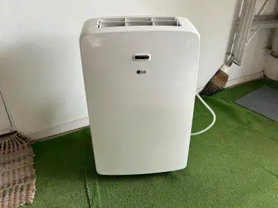 Climatiseur portatif LG 7000BTU, Model LP0721WSB, télé commande incluse, + tuyaux retractable inclus...