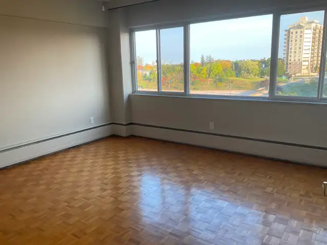$2050 Spacious 2 bedroom condo in central Waterloo for rent. in Long Term Rentals in Kitchener / Waterloo - Image 14