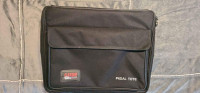 GATOR CASES PEDALBOARD 16.5" X 12" W/ NYLON BAG $90 LIKE NEW