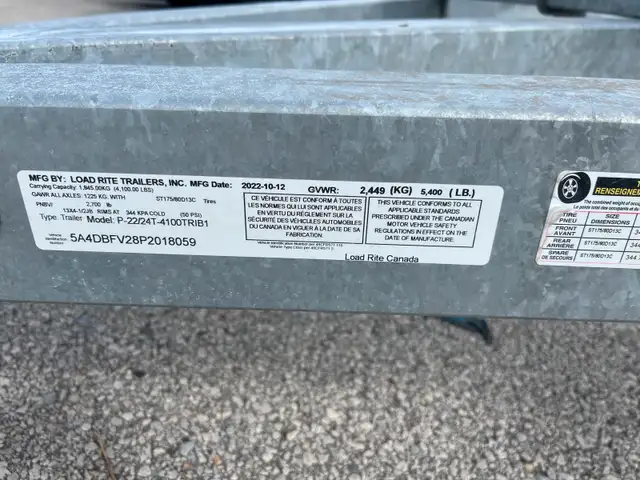 1 YEAR OLD BOAT TRAILER 2024 in Boat Parts, Trailers & Accessories in Hamilton - Image 4